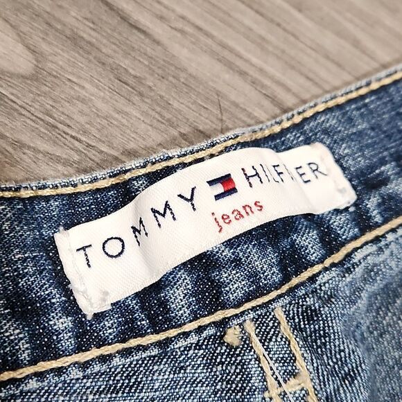 Tommy Hilfiger Vintage Med Blue Mom Straight Leg Jeans - Picture 5 of 9